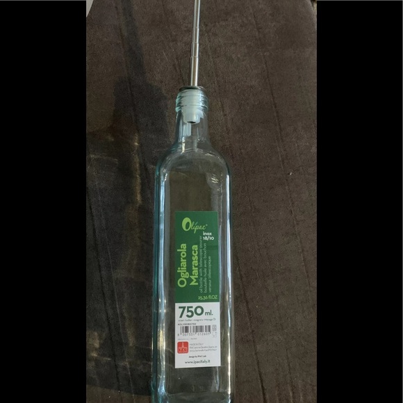 Italian made oil dispenser bottle with telescopic pourer 750 ML Ogliarola Marasc - Picture 2 of 4